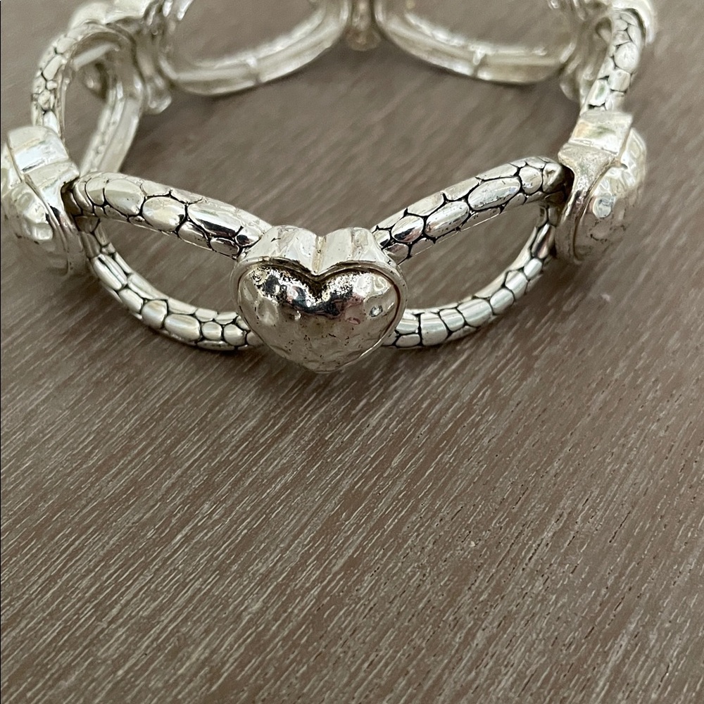 Hand Crafted Silver stretch Bracelet - Picture 2 of 7